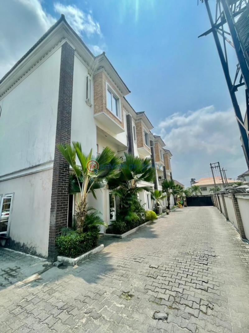 4 bedroom terrace duplex - 6 4 bedroom Terraced Duplex For Sale Osapa Lekki Lagos - 6