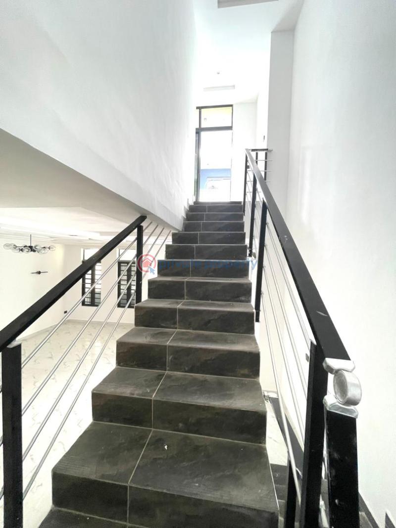 4 bedroom Terraced Duplex For Sale Ologolo Lekki Lagos - 3