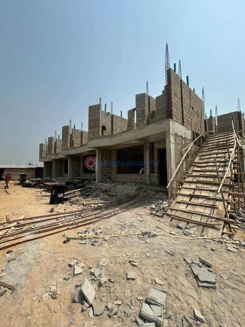 4 bedroom Terraced Duplex For Sale Osapa Lekki Lagos - 4
