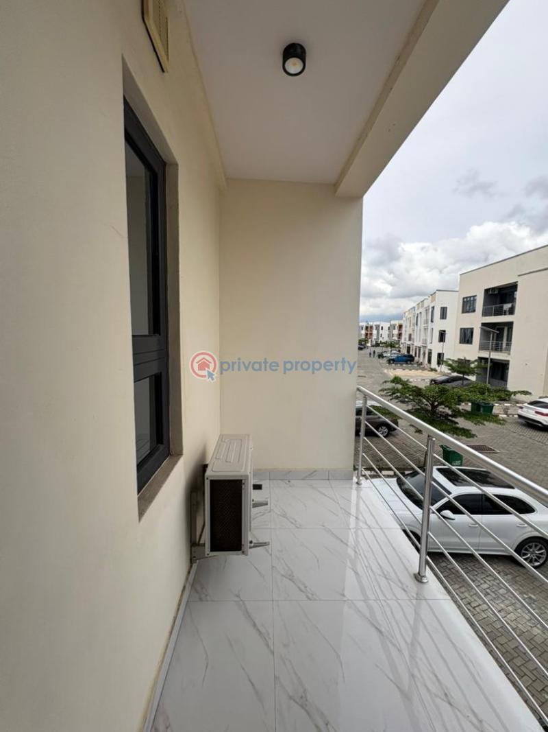 4 bedroom Terrace For Rent Osapa Lekki Lagos - 12