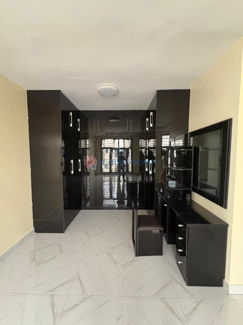 4 bedroom Terrace For Rent Osapa Lekki Lagos - 17