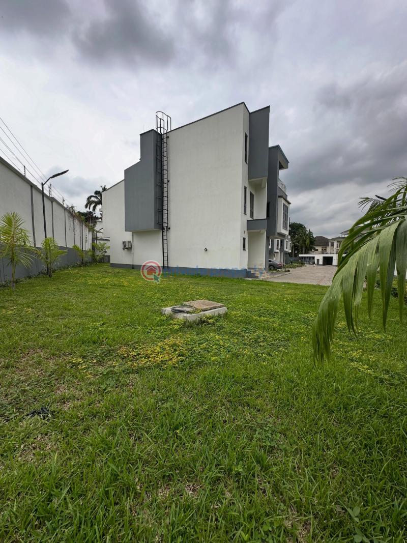 4 bedroom Terraced Duplex For Sale Wuse II Abuja Phase 1  - 17