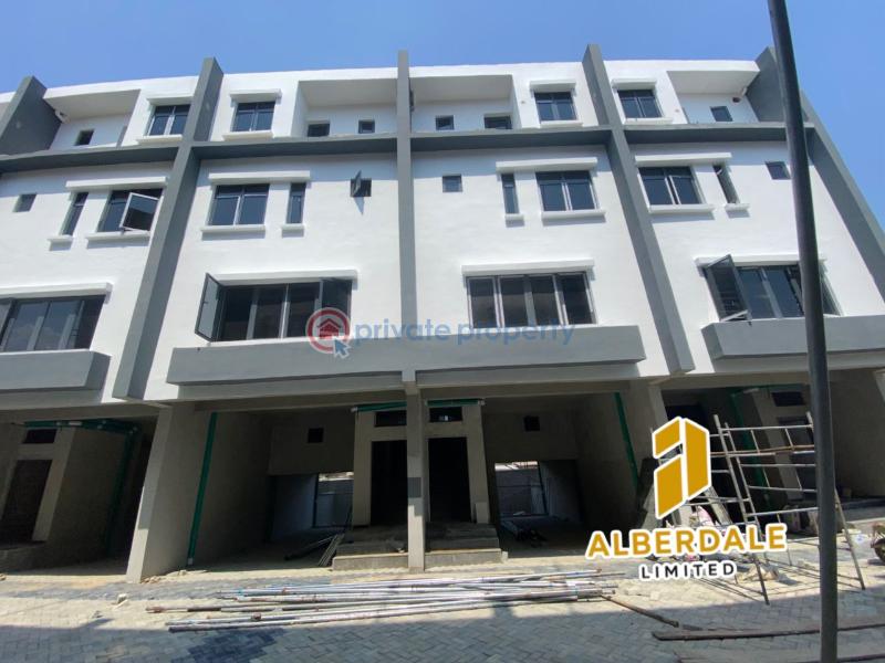 4 bedroom Terraced Duplex For Sale Atunrase Medina Gbagada Lagos - 0