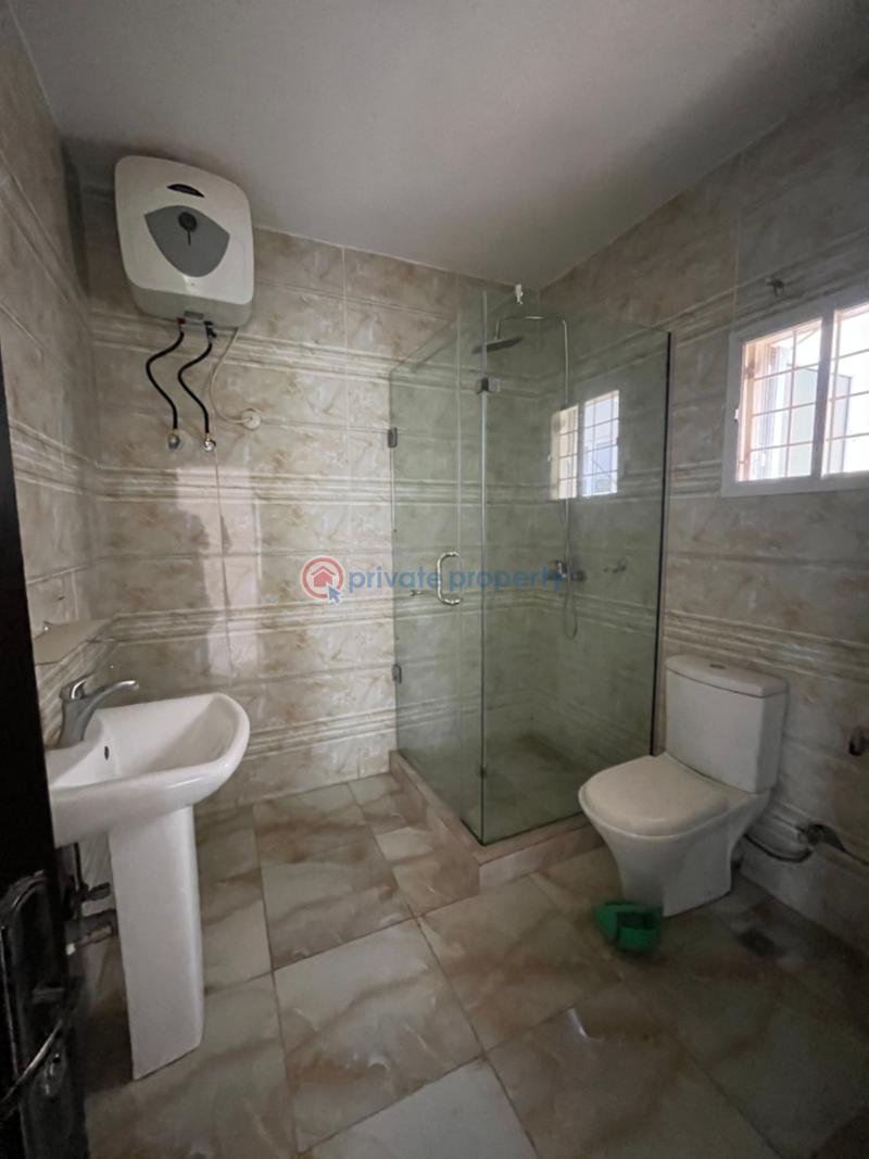 4 bedroom Terraced Duplex For Rent Guzape Main Guzape Abuja Phase 1  - 17