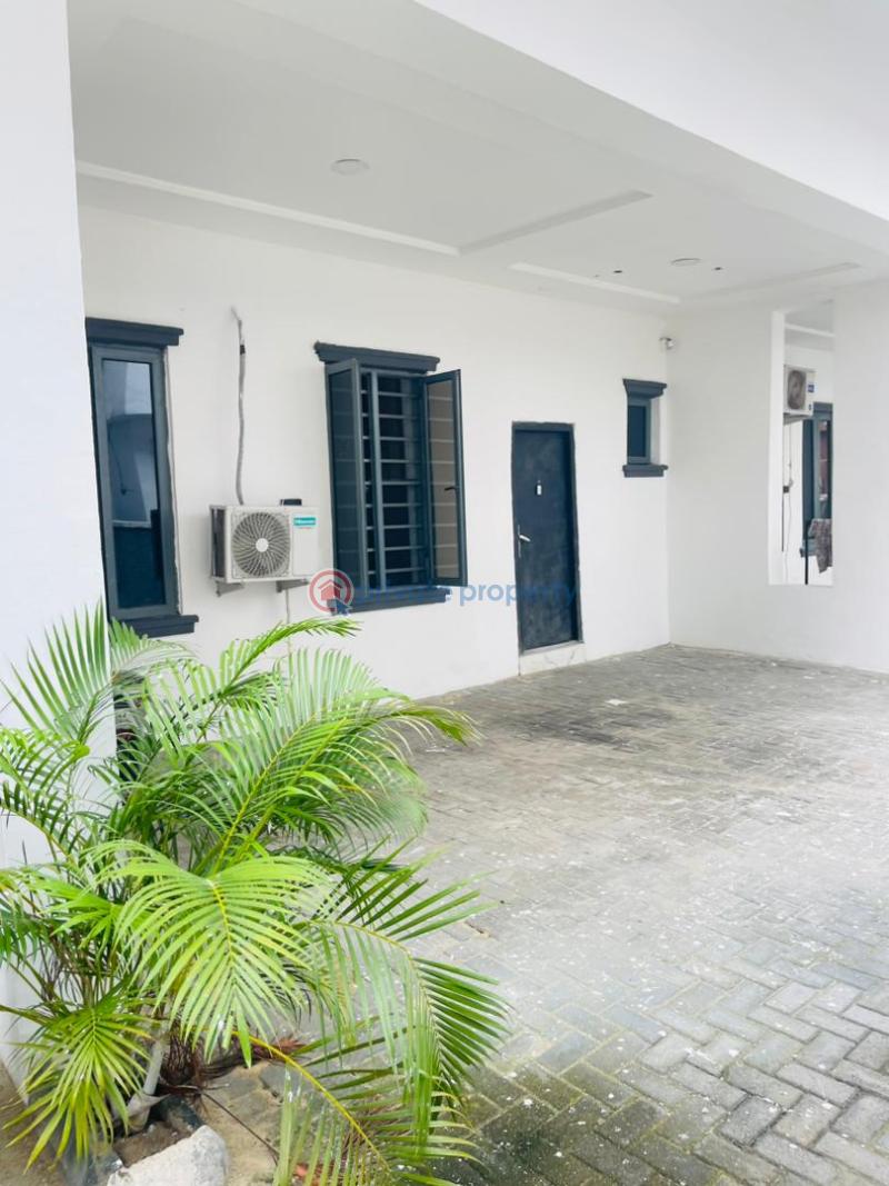 4 bedroom Terrace For Rent Ikota Lekki Lagos - 0