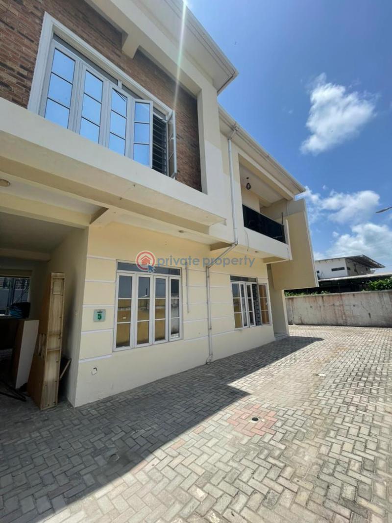 4 bedroom Terrace For Rent Oral Estate Ikota Lekki Lagos - 3