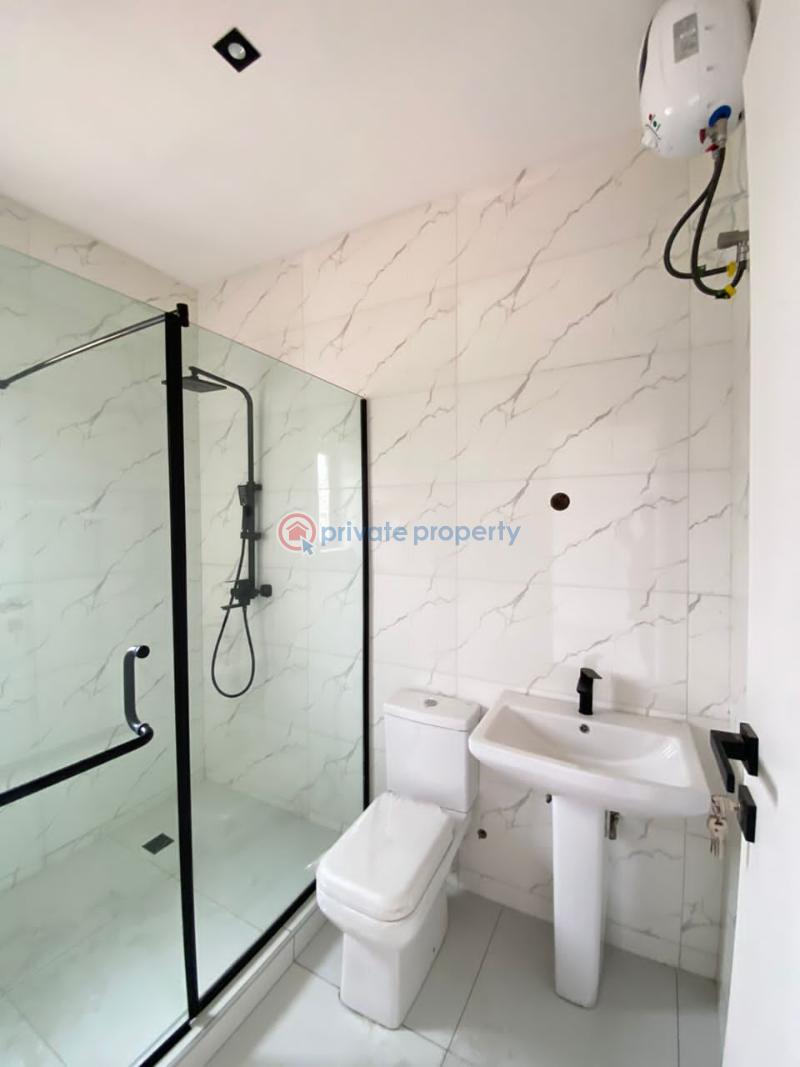 4 bedroom terrace duplex for sale - 25 5 bedroom Terraced Duplex For Sale Lekki, Lagos Lekki Phase 1 Lagos - 25