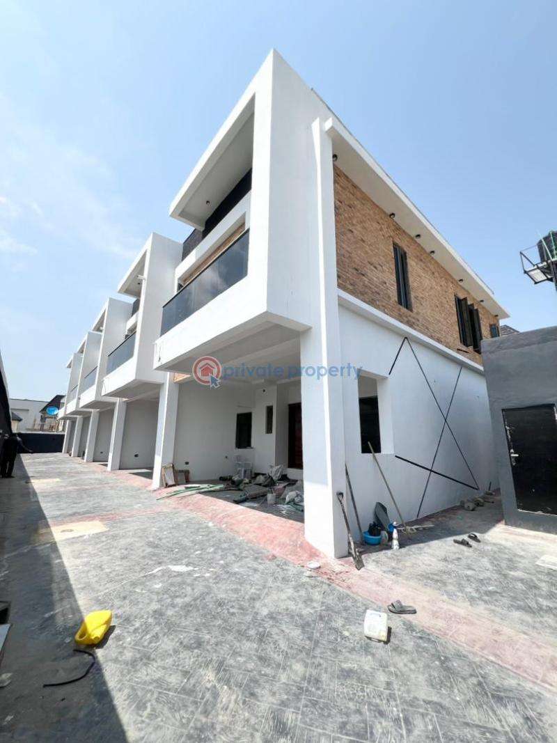 4 bedroom Terraced Duplex For Sale Location:ologolo Lekki Ologolo Lekki Lagos