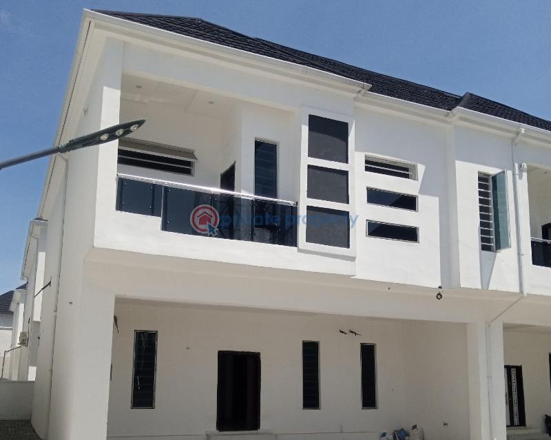 4 bedroom Terrace For Sale West Bridge 2 Est Lafiaji Lekki Lagos - 0