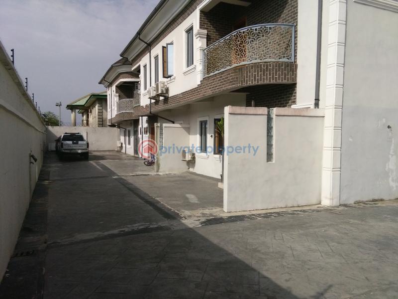 4 bedroom Terrace For Sale New Road Alpha Beach Lekki Lagos - 3