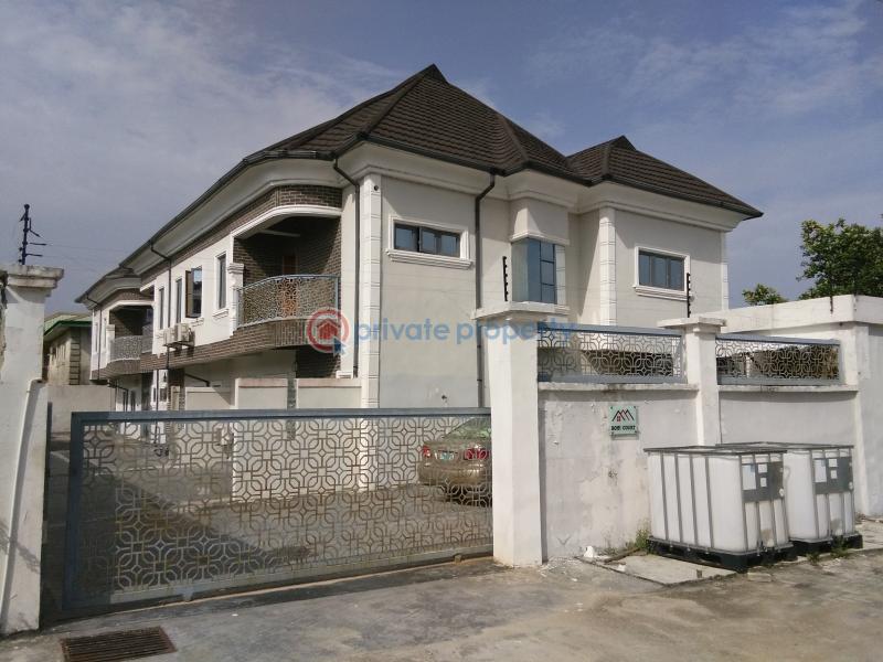4 bedroom Terrace For Sale New Road Alpha Beach Lekki Lagos - 7