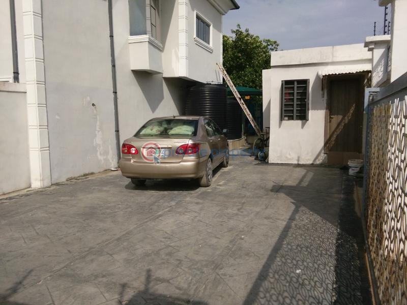 4 bedroom Terrace For Sale New Road Alpha Beach Lekki Lagos - 4