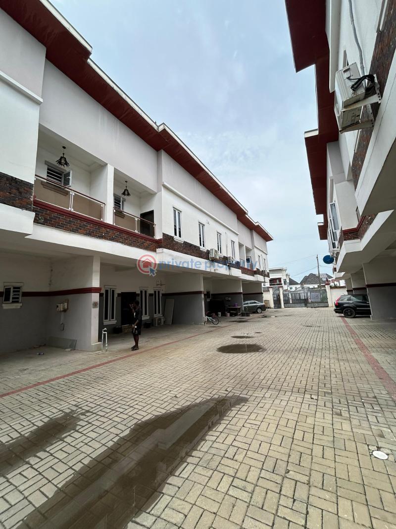 4 bedroom Terraced Duplex For Rent Lekki Lagos - 1