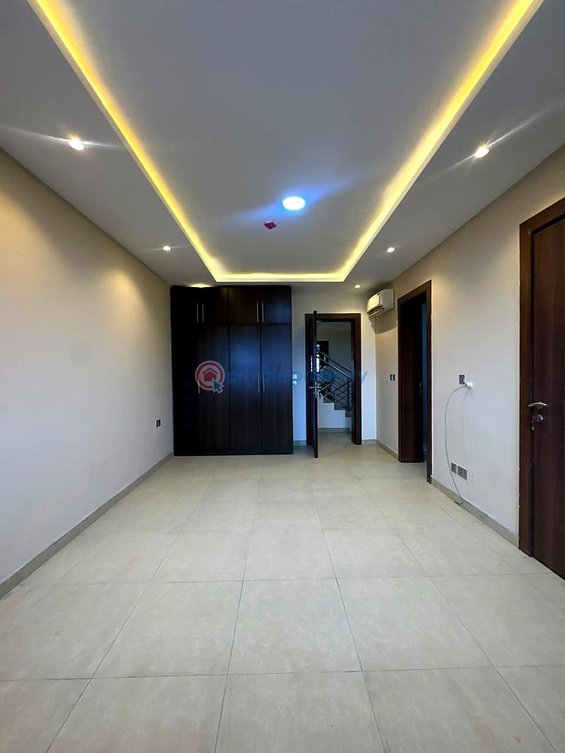 4 bedroom House For Rent Lekki Phase 1 Lagos - 5