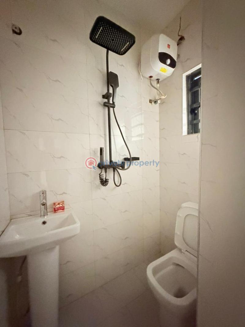 5 bedroom Semi detached Duplex For Sale Magodo GRA Phase 1 Ojodu Lagos - 2