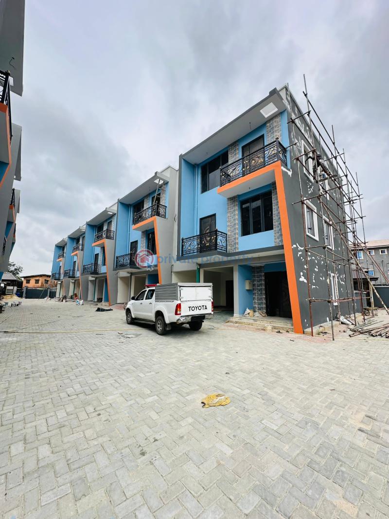 4 bedroom Terrace For Sale Yaba Lagos - 0