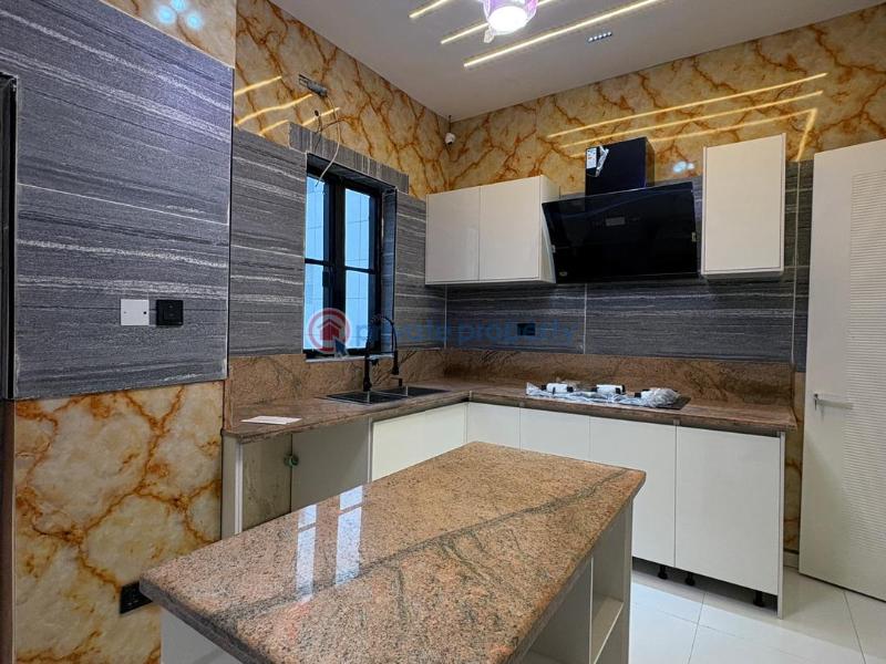 4 bedroom Flat & Apartment For Sale Osapa Lekki Lagos - 9