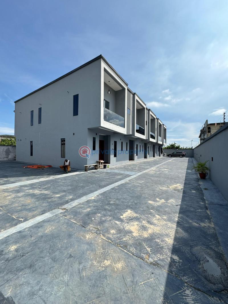 5 bedroom House For Sale Abraham Adesanya Ajah Lagos - 0