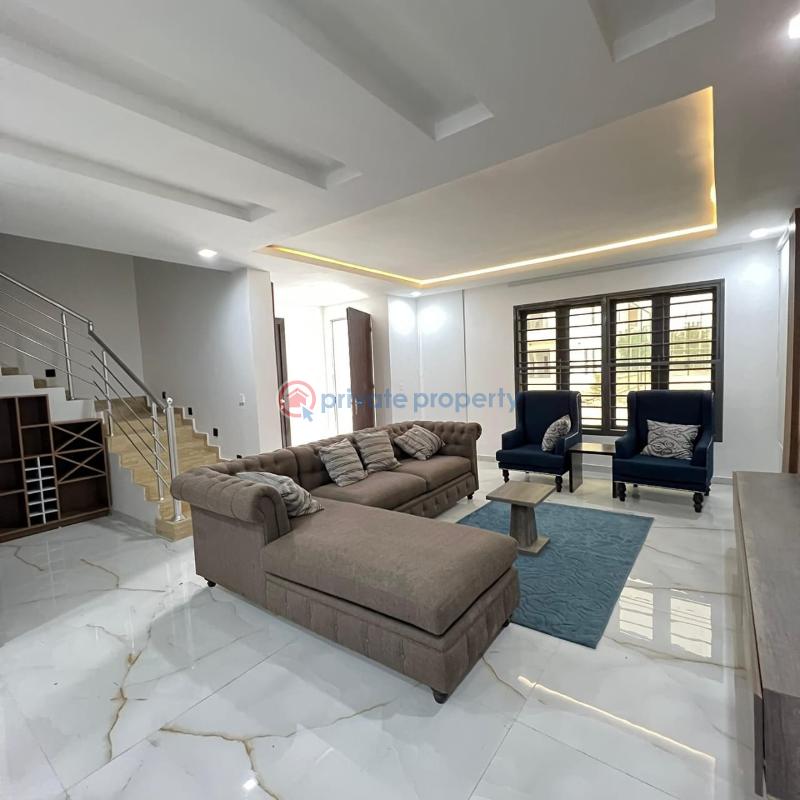 4-bedroom terrace duplex - 8 4 bedroom Terraced Duplex For Sale Osapa Lekki Lagos - 8