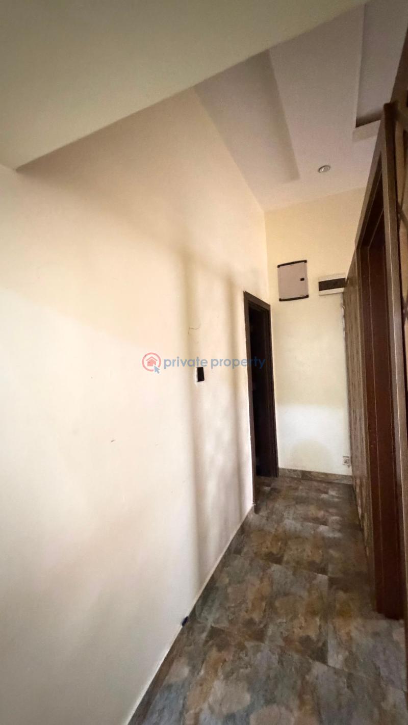 4 bedroom Terraced Duplex For Rent Jahi Abuja Phase 2  - 3