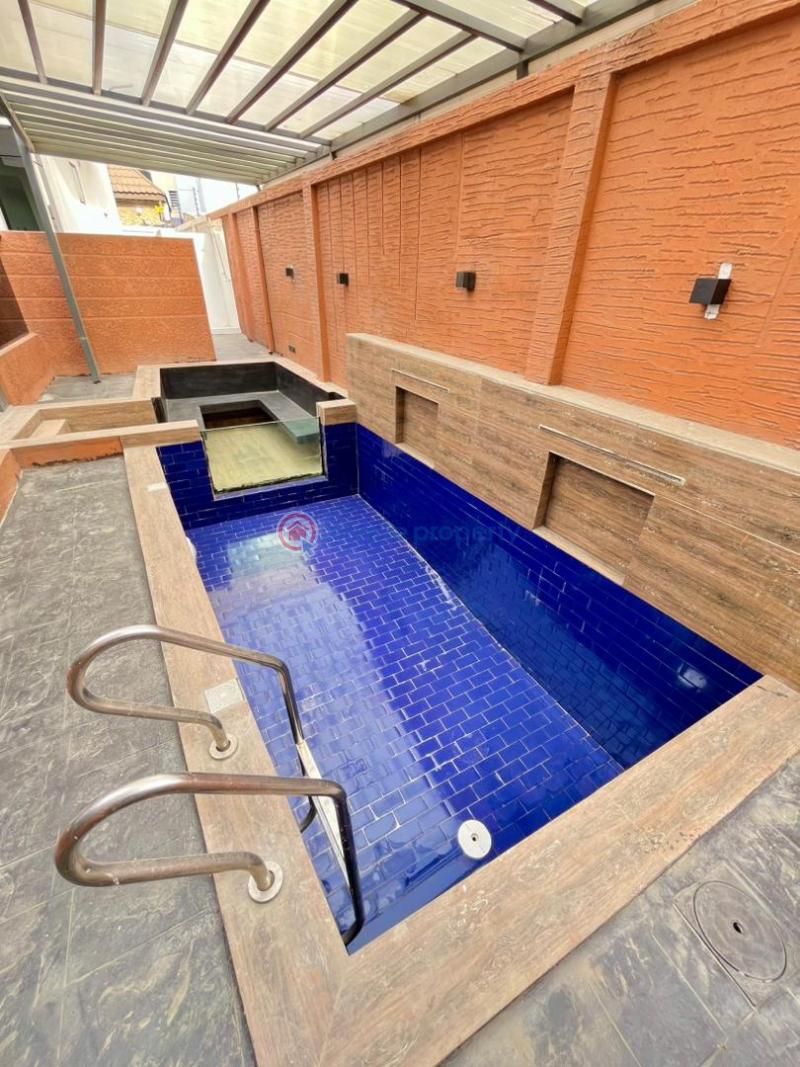 4 bedroom Terraced Duplex For Sale Osapa Lekki Lagos - 8