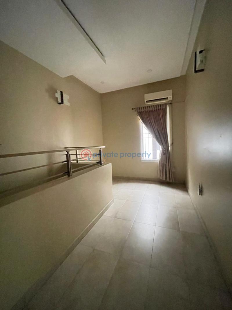 4 bedroom Terraced Duplex For Sale Banana Island Ikoyi Lagos - 4
