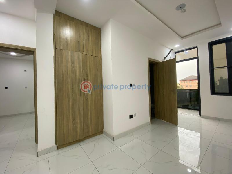 4 bedroom Terraced Duplex For Sale Thomas Estate Along Lekki Expressway Lagos - 1