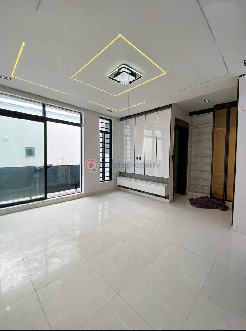 4 bedroom Terraced Duplex For Sale Ikota Lekki Lagos - 7