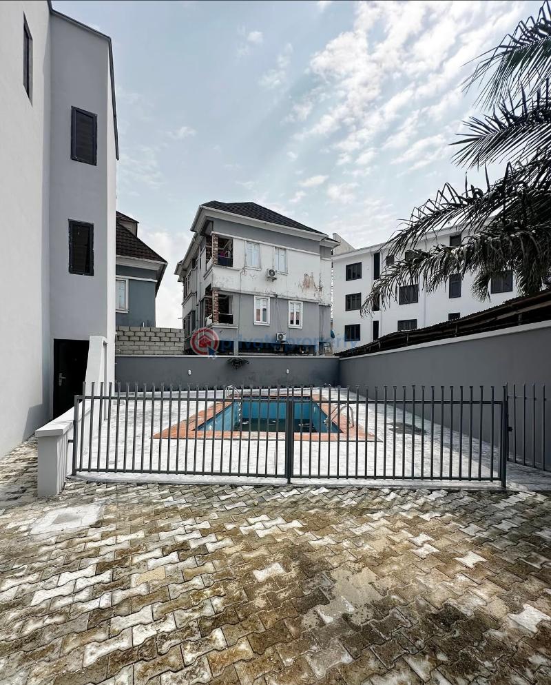 4 bedroom terrace duplex with a bq and a pool in lekki - 12 4 bedroom Terraced Duplex For Sale Ologolo Jakande Lekki Ologolo Lekki Lagos - 12