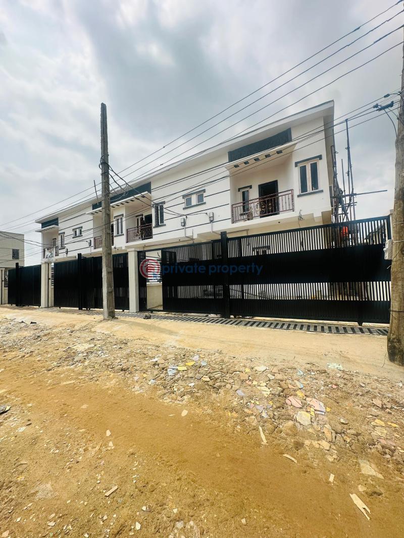 4 bedroom Terraced Duplex For Sale Gbagada Lagos Gbagada Phase 1 Lagos - 2