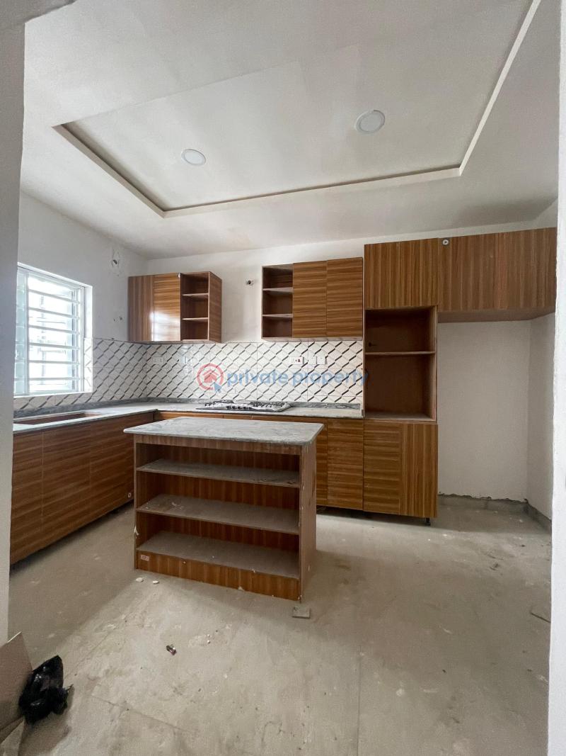 5 bedroom Terraced Duplex For Sale Ogudu Gra Phase 2 Lagos Ogudu GRA Ojota Lagos - 13
