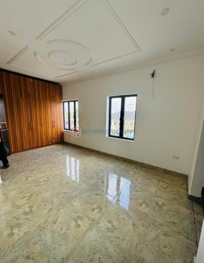 4 bedroom Terraced Duplex For Sale Alagomeji Yaba Lagos - 4