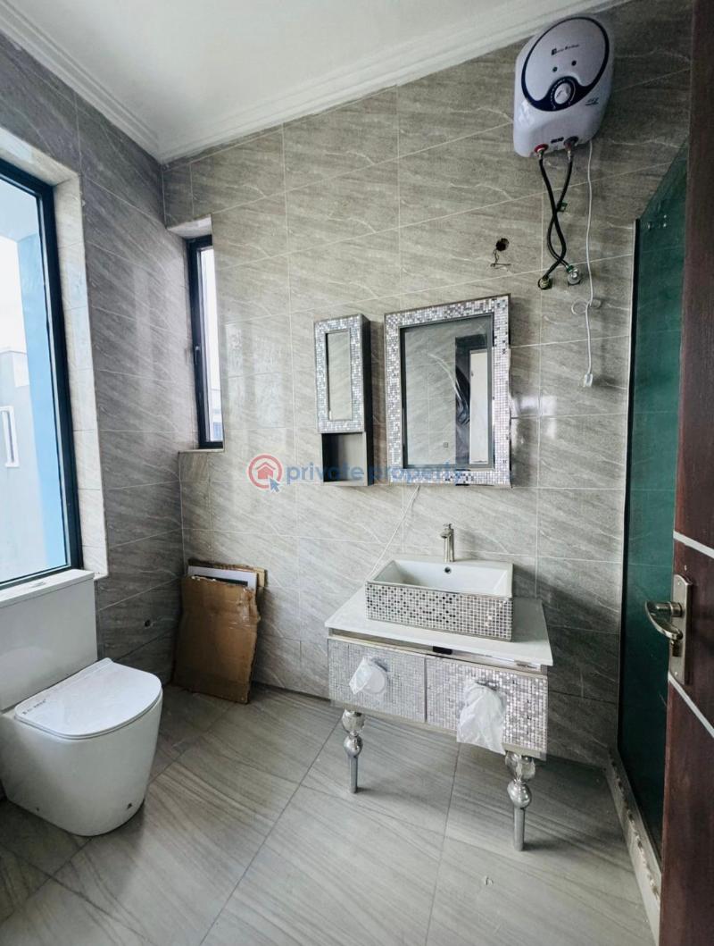 4 bedroom Terraced Duplex For Sale Alagomeji Yaba Lagos - 12