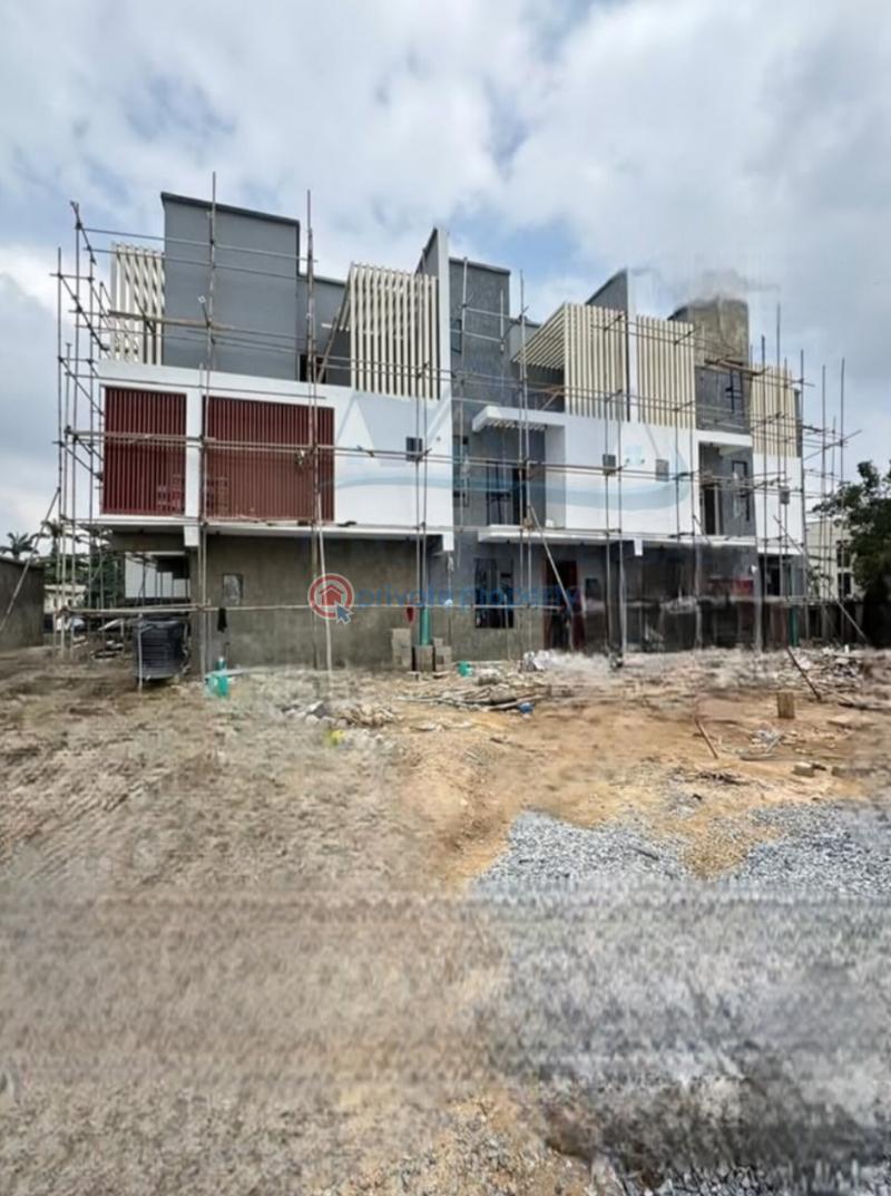4 bedroom Terraced Duplex For Sale Adelabu Surulere Lagos - 9