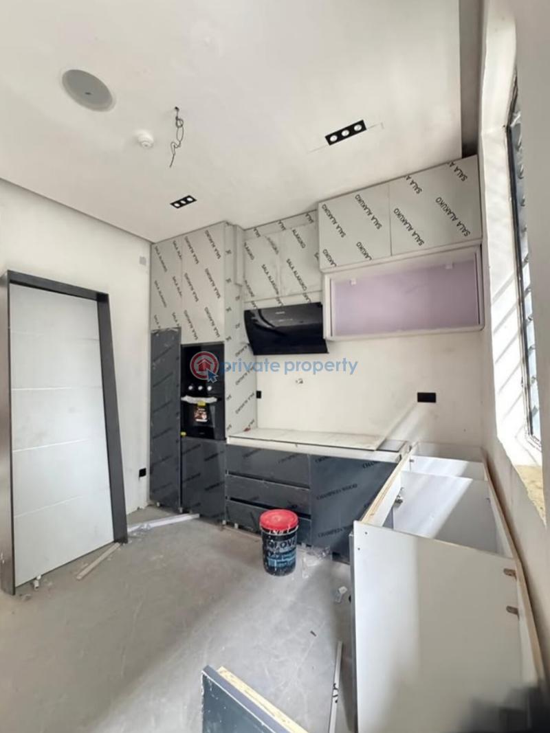 4 bedroom Terraced Duplex For Sale Adelabu Surulere Lagos - 4
