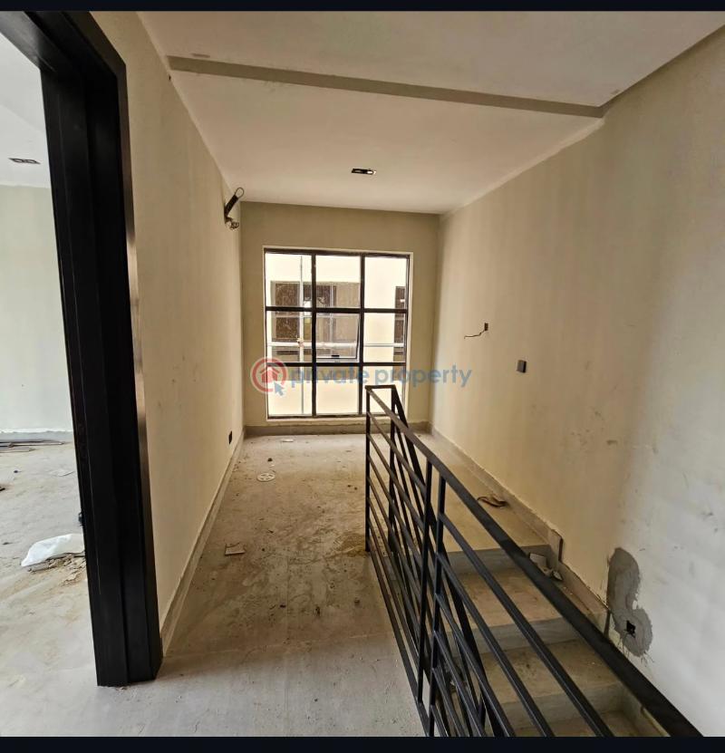 4 bedroom Terraced Duplex For Sale Obanikoro Lagos Anthony Village Maryland Lagos - 1