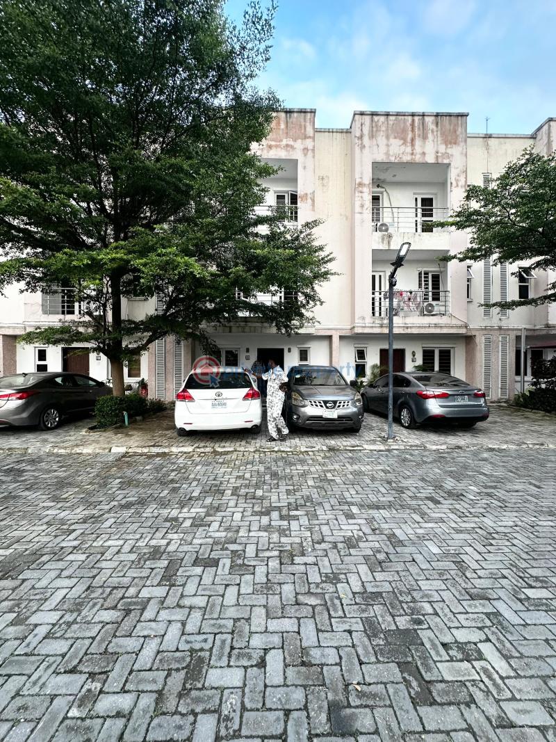 4 bedroom Terraced Duplex For Rent Ikate Lekki Lagos - 0