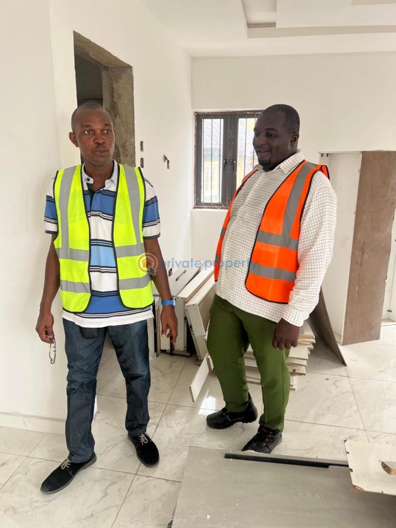 4 bedroom Terraced Duplex For Sale Obanikoro Estate Lagos Obanikoro Shomolu Lagos - 3