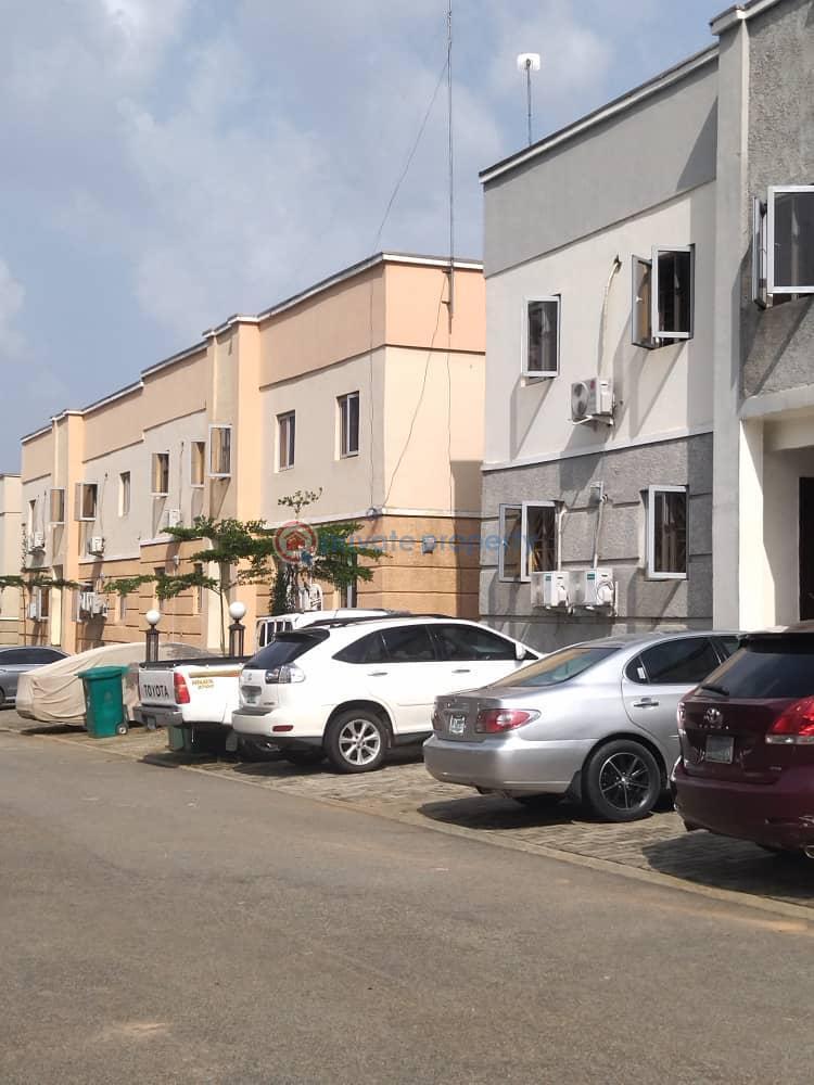 For sale 4 bedroom House Lifecamp Life Camp Abuja Phase 3 (PID 0PAMCW