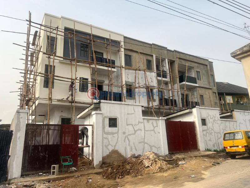 4 bedroom Terraced Duplex For Sale Obanikoro Estate Lagos Obanikoro Shomolu Lagos - 4