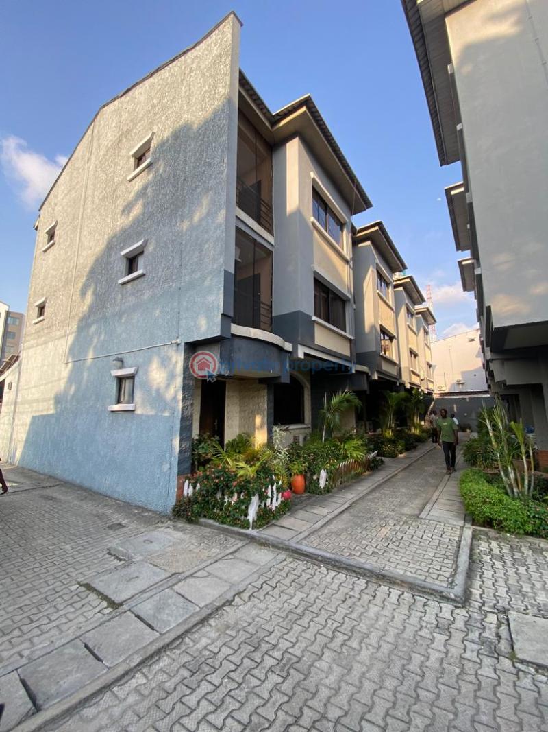 4 bedroom Terraced Duplex For Rent Victoria Island Lagos - 25