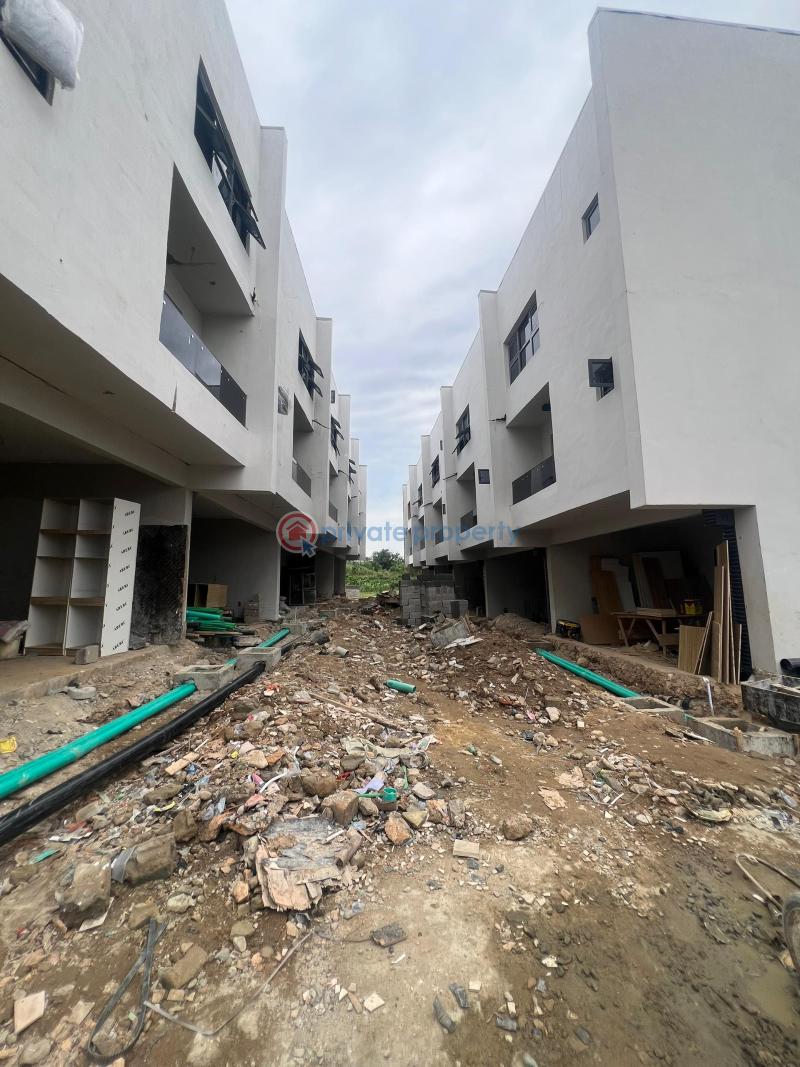 4 bedroom Detached Duplex For Sale Surulere Lagos - 0