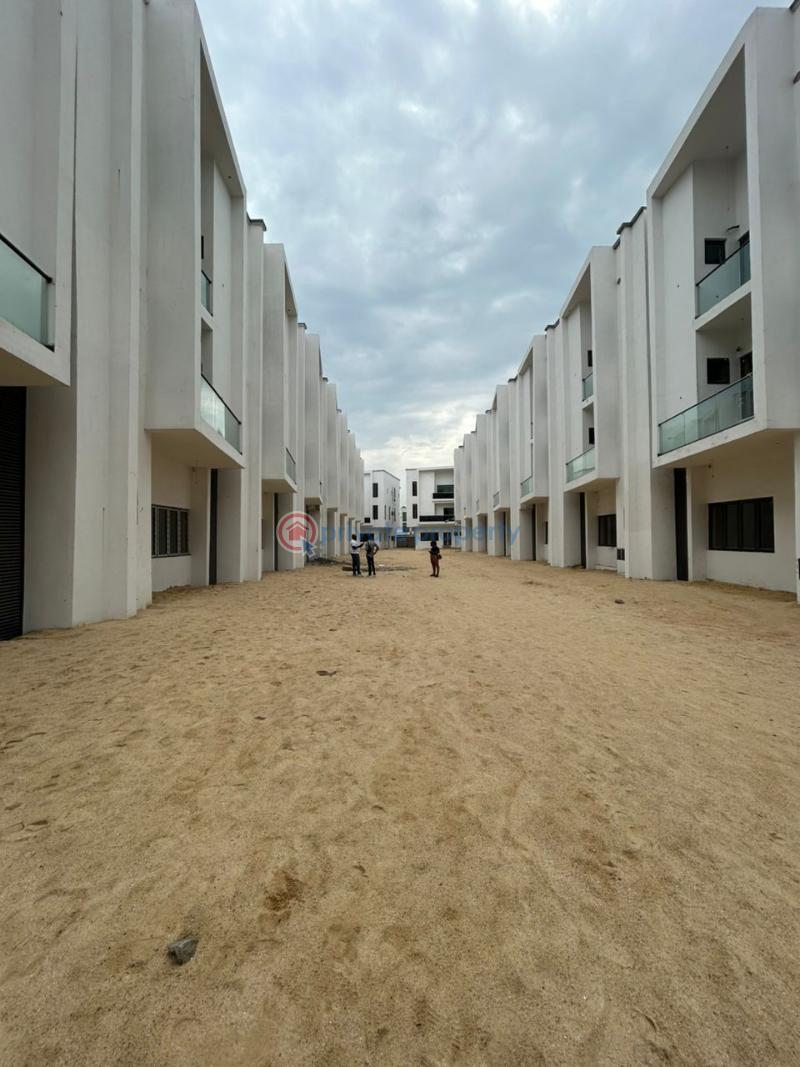 4 bedroom Terraced Duplex For Sale Lekki Lagos - 7