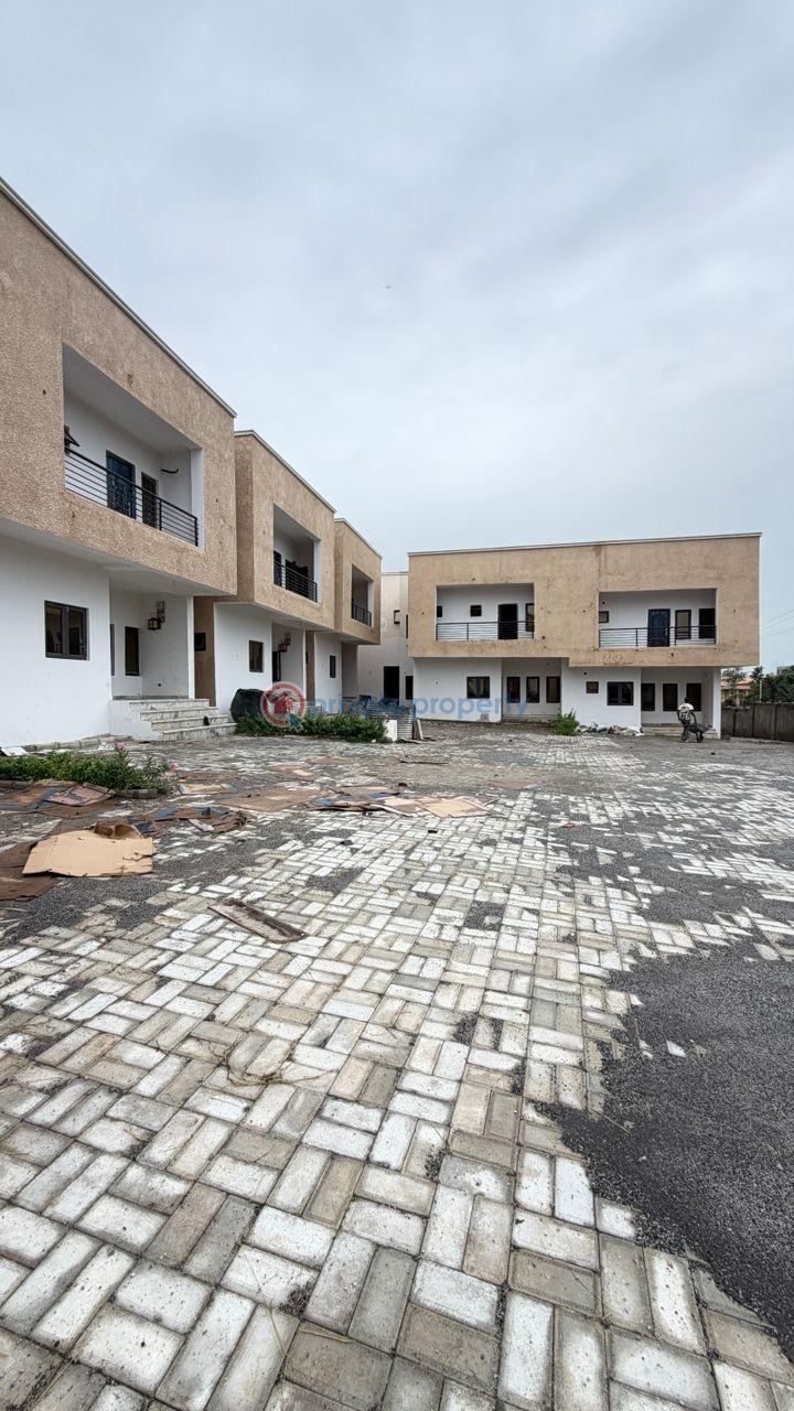 4 bedroom Terraced Duplex For Sale Kaura Abuja Phase 2  - 9