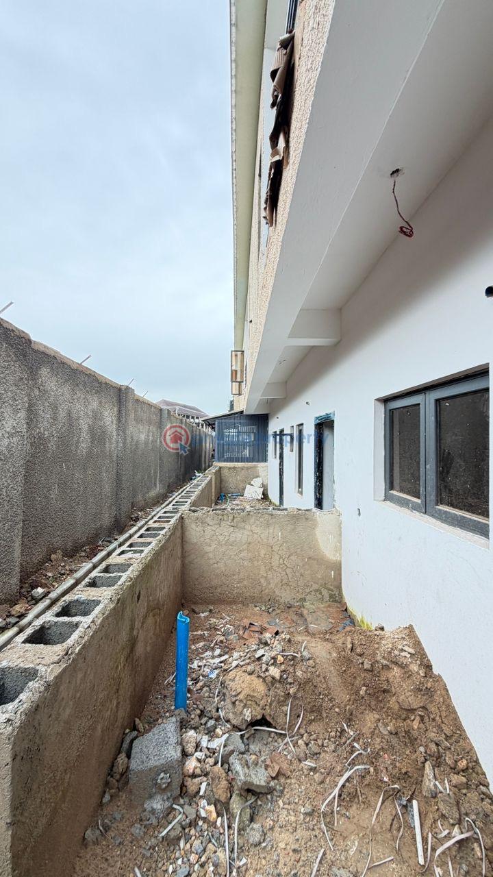 4 bedroom Terraced Duplex For Sale Kaura Abuja Phase 2  - 5