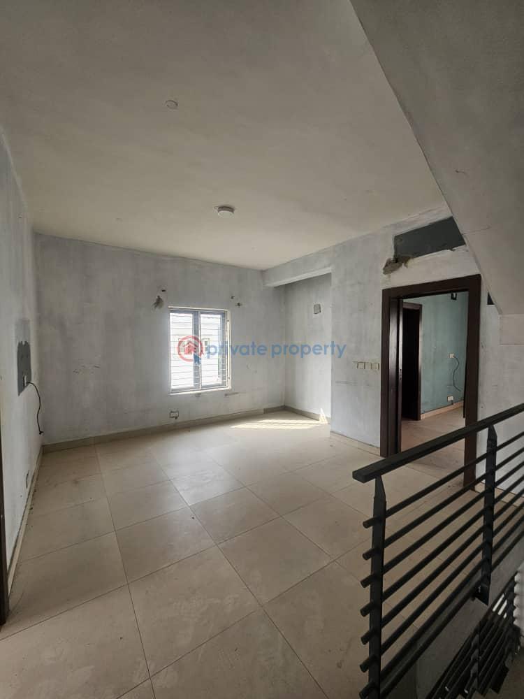 4 bedroom Terraced Duplex For Sale U3 Estate Lekki Phase 1 (right Side) Lekki Phase 1 Lagos - 12