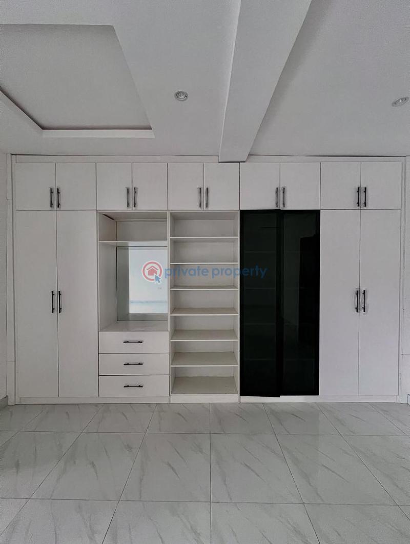 4 bedroom Flat & Apartment For Sale Estate Lekki Phase 1 Lagos - 16