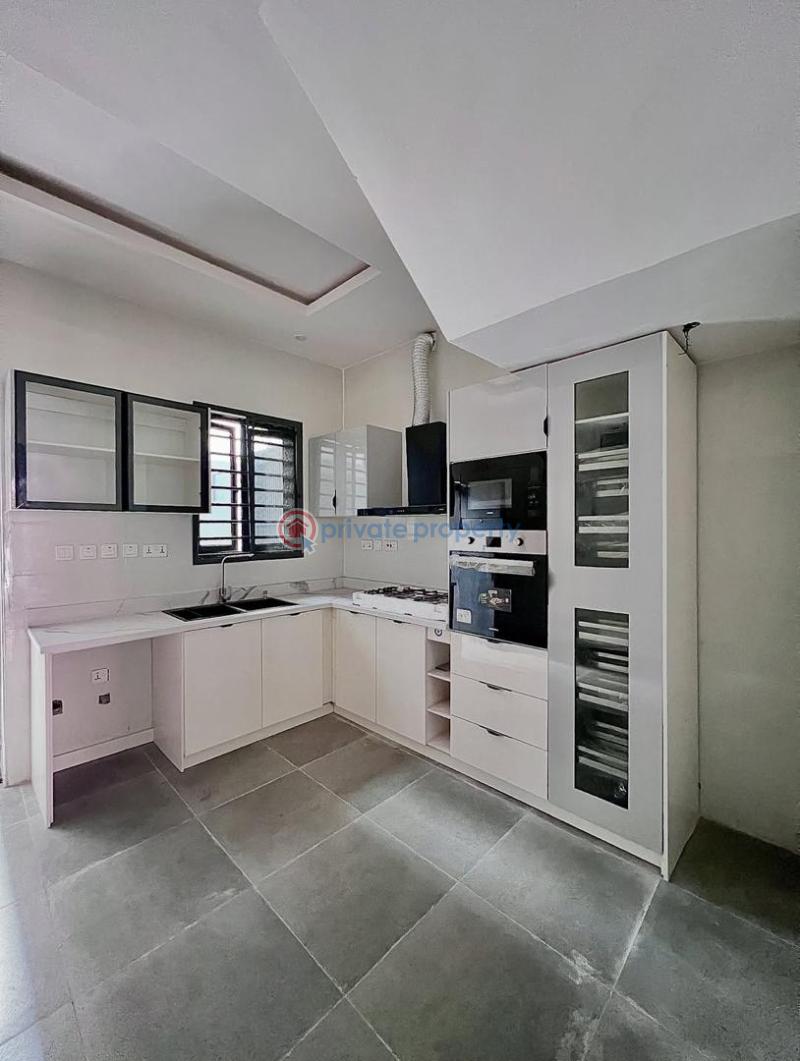 4 bedroom Flat & Apartment For Sale Estate Lekki Phase 1 Lagos - 3