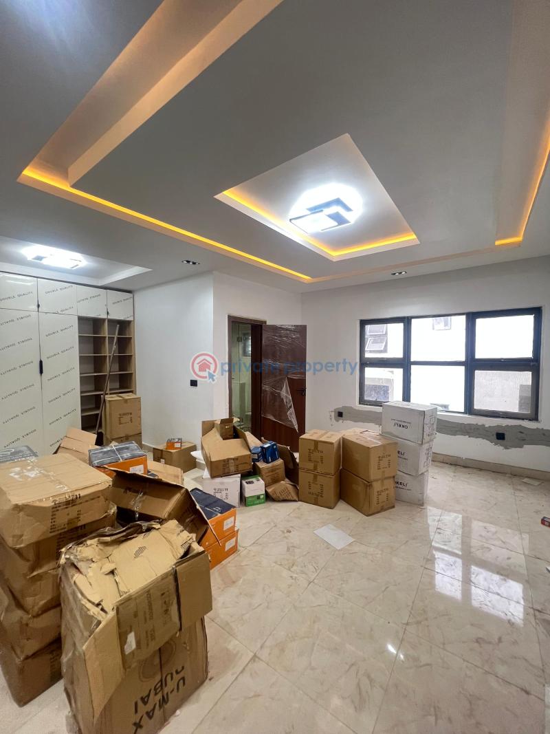 4 bedroom Detached Duplex For Sale Surulere Lagos - 1