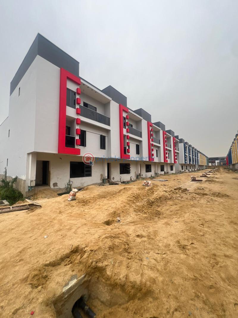 4 bedroom Terraced Duplex For Sale Ogudu GRA Lagos - 1